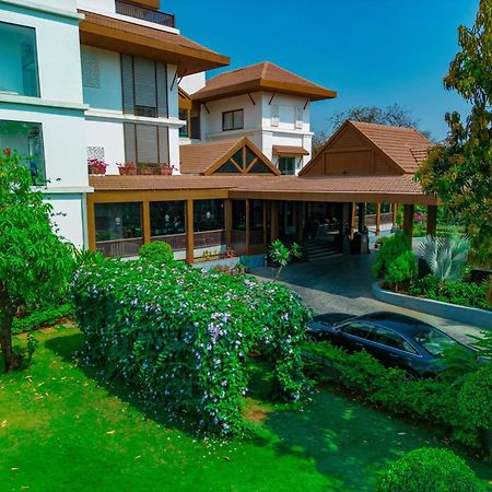 Rhythm Lonavala - An All Suite Resort Exterior foto